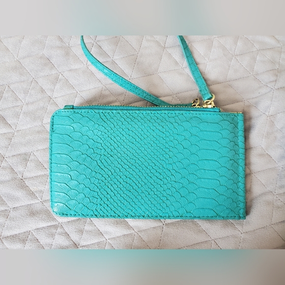 Steve Madden Wristlet Purse Faux Leather Tiffany blue Zip Top Pocket Loop Strap - Picture 13 of 15